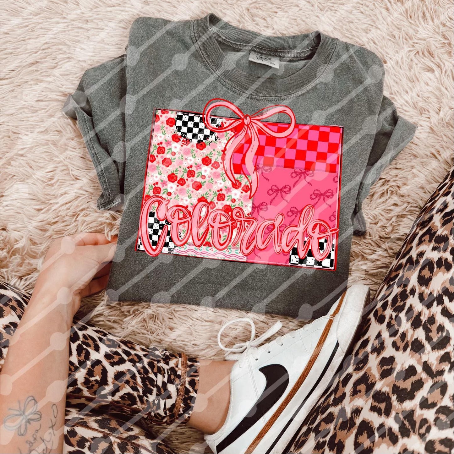 Colorado patchwork tee or sweatshirt♡︎