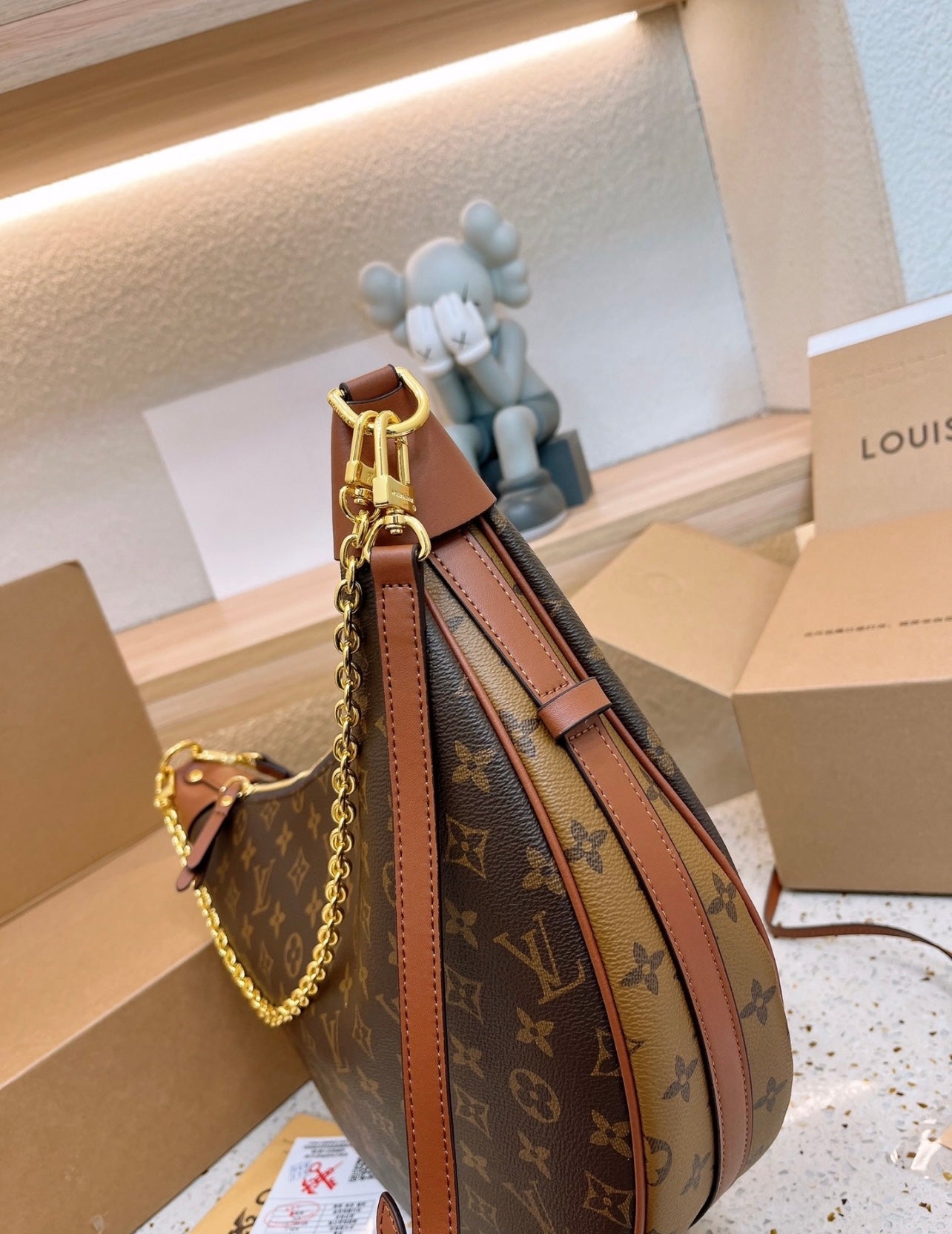 LV purse