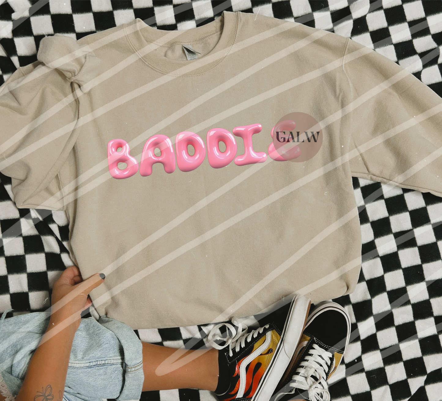 Baddie bubble letter front design tee or sweatshirt♡︎